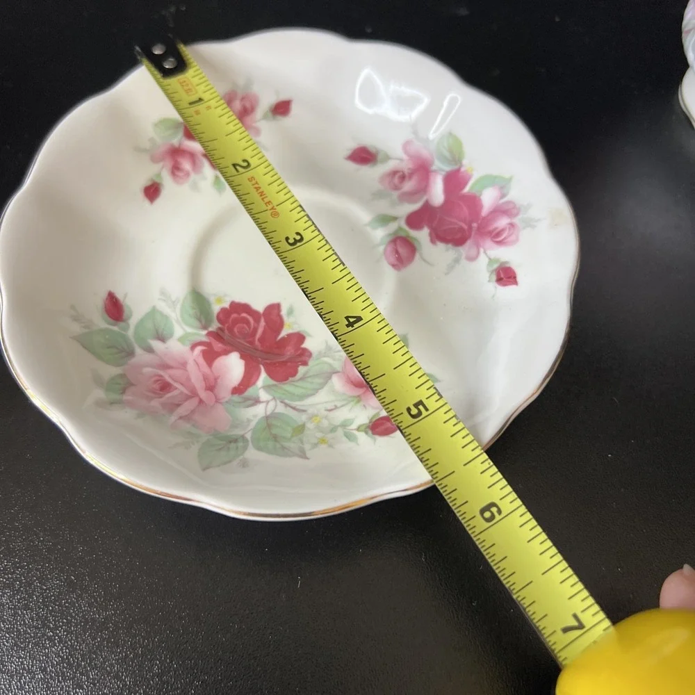 Royal Albert Bone China Pink Roses Chelsea Shape Footed Tea Cup Saucer Gold Trim